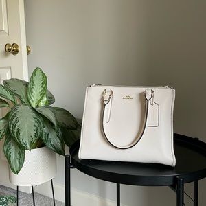 Beautiful Coach Surrey Carryall White bag